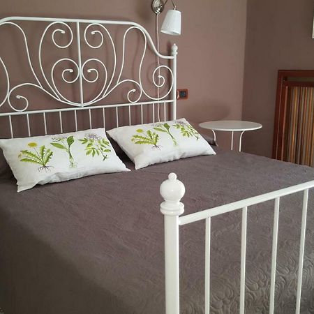 B&B Aminei Metro Неаполь Экстерьер фото