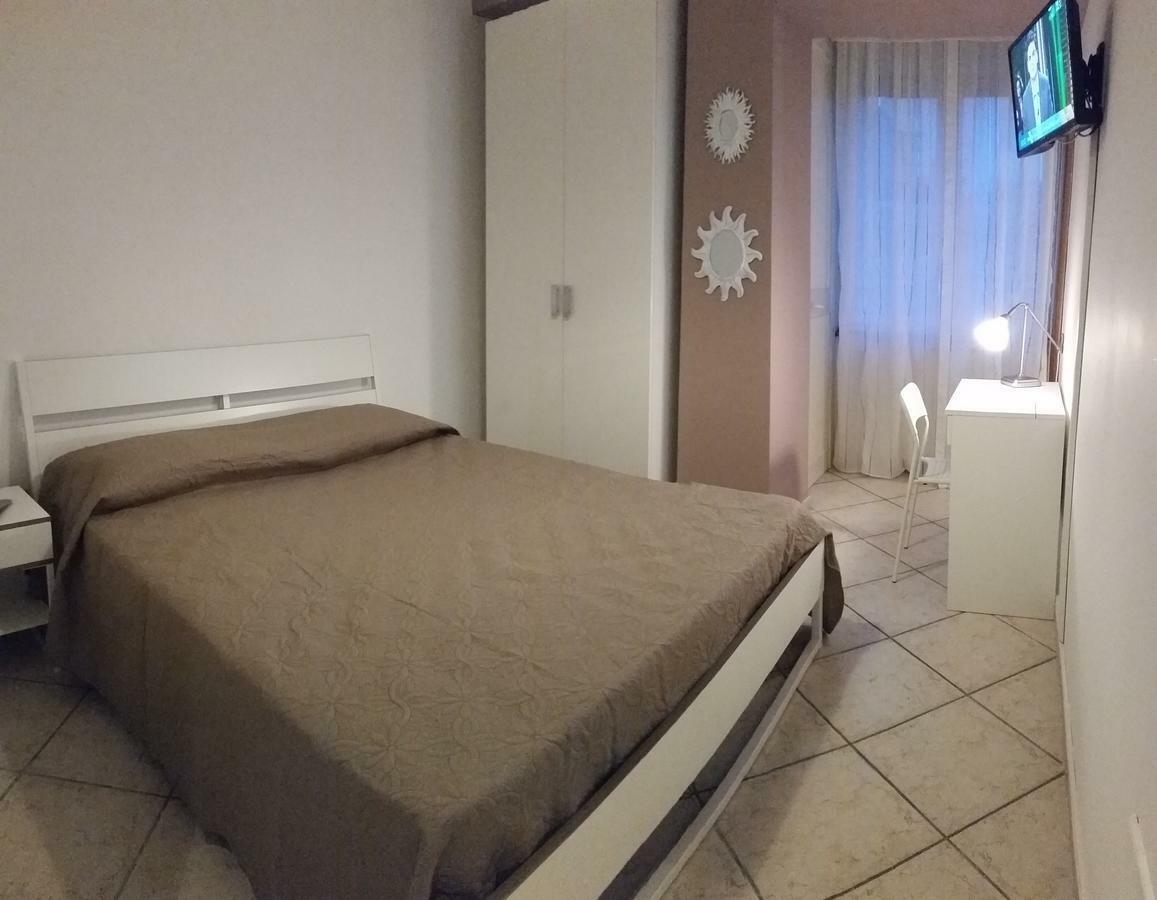 B&B Aminei Metro Неаполь Экстерьер фото